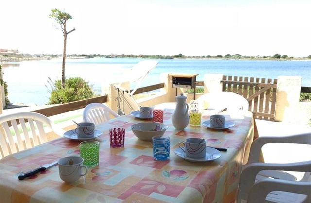 Villa Face au Lac avec Terrasse et Barbecue - 3 Pièces + Mezzanine pour 6 Personnes - FR-1-81-96