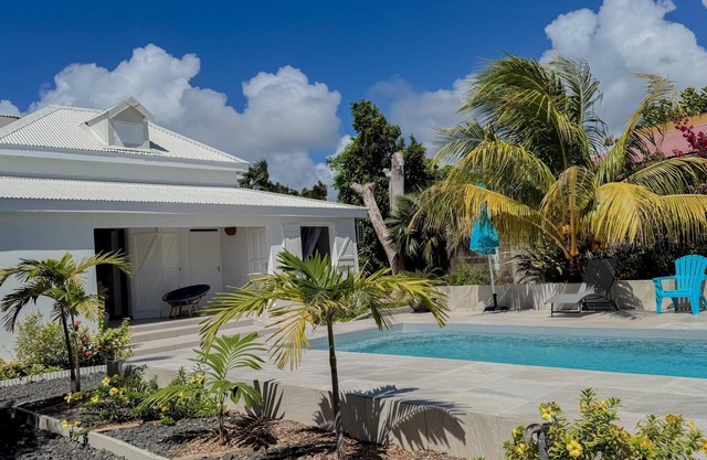 Villa Fleur de Sel with swimming pool 5 minutes walk from the beach