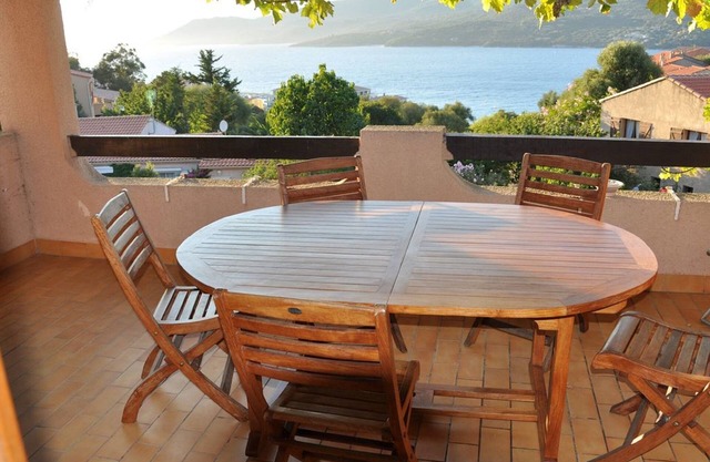VILLA for 4 people -