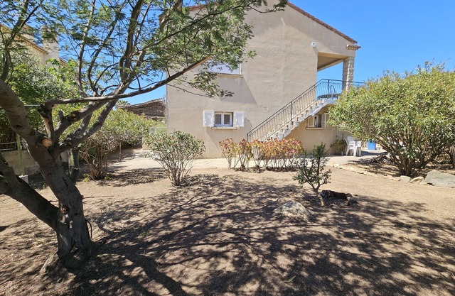 Villa Graziani - Les Mimosas . Studio à 80m de la Plage, Clim, Terrasse Parking