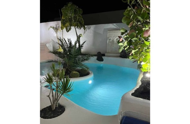 Villa Guajara - Luxury Heated Pool Jacuzzi AC - Bahiazul