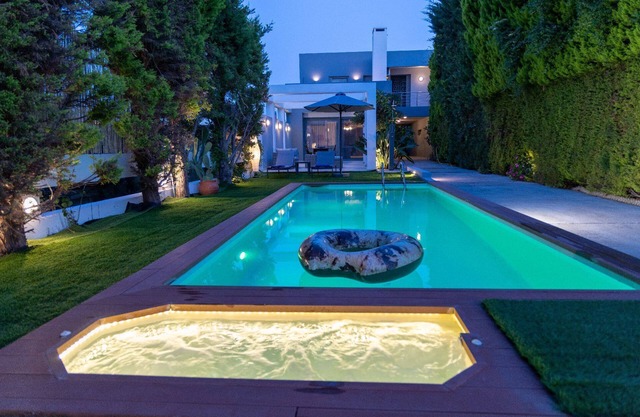 Villa 'Hestia Grey' with Private Pool, Wi-Fi and Air Conditioning