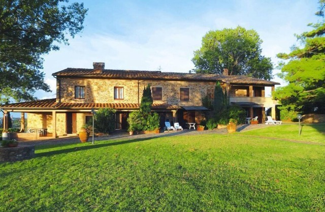 Villa in Montaione with Pool & Wine Tasting