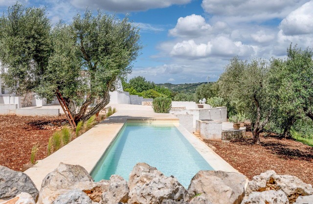 Villa in Ostuni with 3 bedrooms sleeps 6