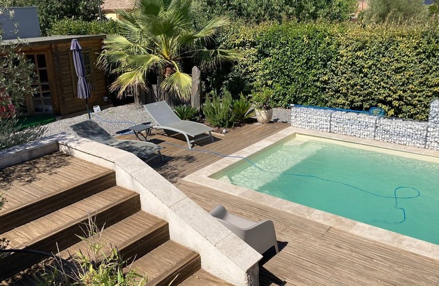 Villa in Villevielle with swimming pool and air conditioning