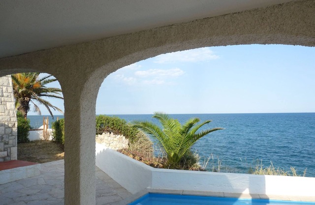 Villa in Vinaròs with Sea Views & Pool