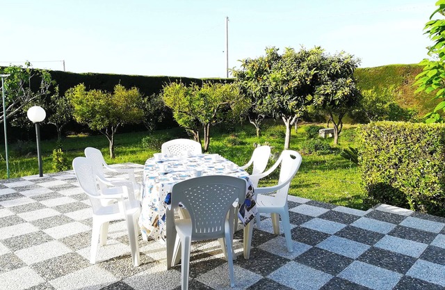 Villa 'Incantevole Maddalena' with Shared Terrace and Private Garden