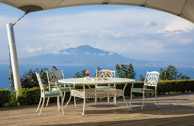Villa Alcina - Private villa with pool near Sorrento