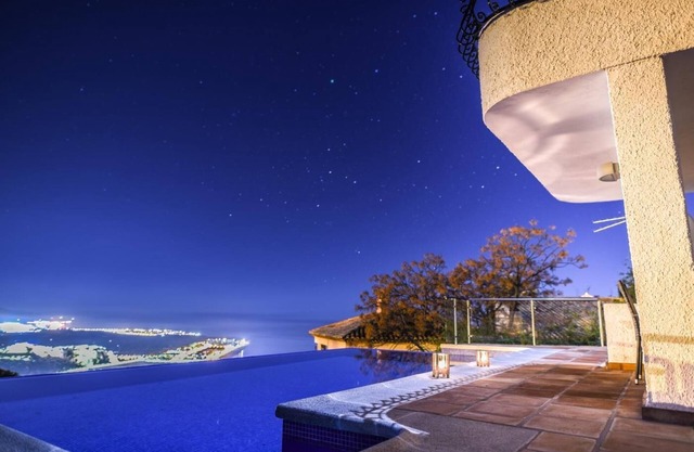 Villa Jacuzzi, pool, sauna and wonderful views