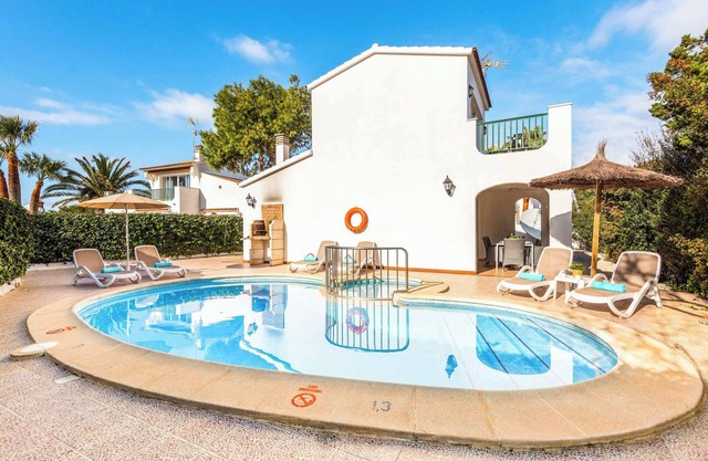 Villa Karoline - Three Bedroom Villa, Sleeps 6