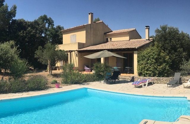 Villa La Roque-sur-Pernes, 4 bedrooms, 10 persons