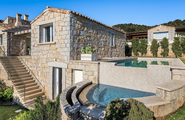Villa 'Laccus 6' with Sea View, Wi-Fi and Air Conditioning