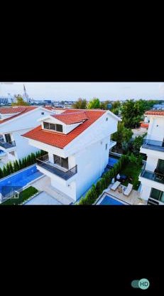 Villa Lee
