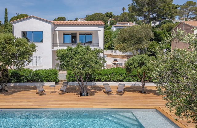 Villa Les Santons - Sea view, private pool and quiet in Fréjus