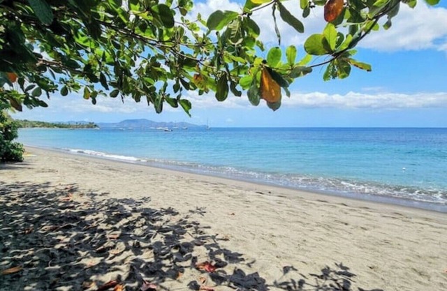 Villa Lido 8 persons with feet in the water, your jewel in the center of the island
