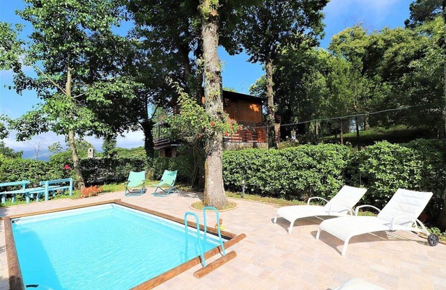 Villa Lisa: A characteristic and welcoming three-story villa in a quiet position, located on a hillside above the sea, with Free WI-FI.