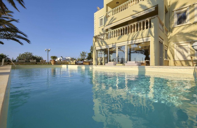 Villa living e - Motion close to the beach | Fantastic Pool| luxury Vacation