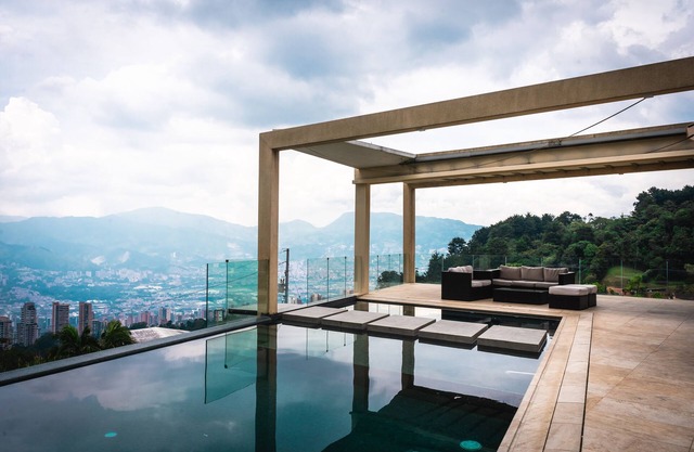 Villa Los Balsos, De Las Mejore Propiedades En Medellín