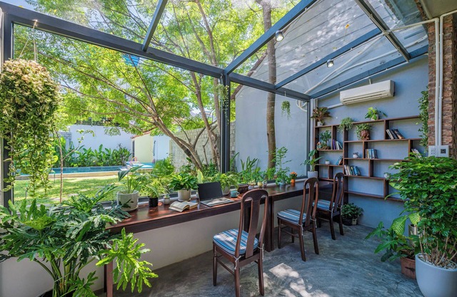 Villa Majolica 6 bedrooms - Dream working space and leisure in Central Hoi An