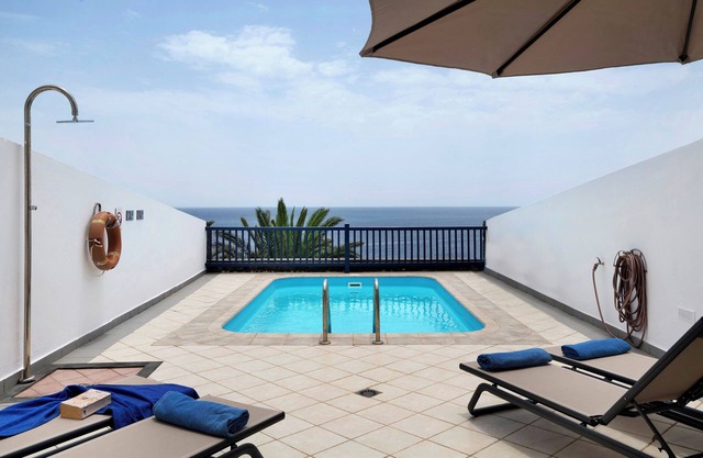 Villa 'Malvasia 22' with Sea View, Heated Pool, Balcony, A/C & Wi-Fi