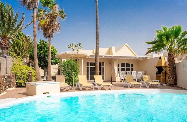 Villa Mar - Three Bedroom Villa, Sleeps 6