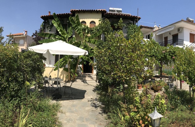 Villa Maro 1 Afytos -200 meters from the center of the traditional village