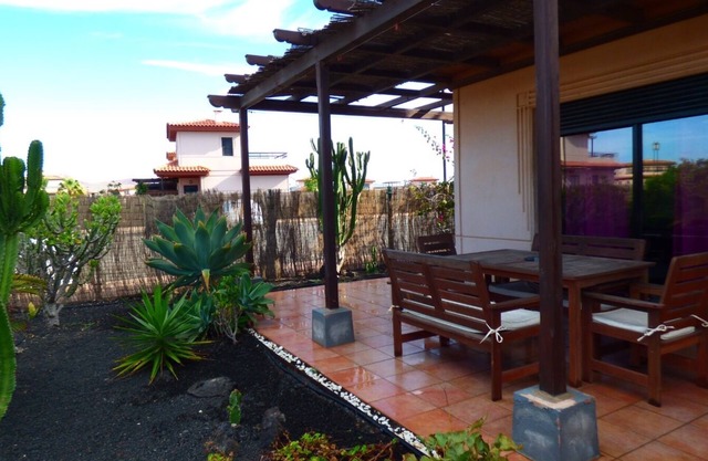 Villa Marta offers has all the services necessary for families and couples
