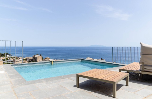Villa NEPITA, swimming pool, sea view for 8 people, 4 bedrooms, ERBALUNGA, 20222