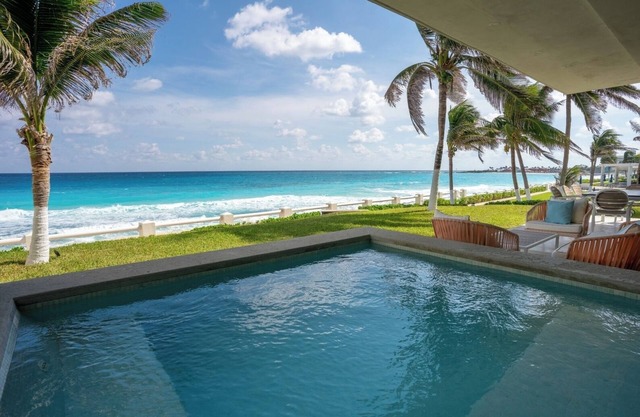 Villa Nizuc - Exclusive Beachfront Residence