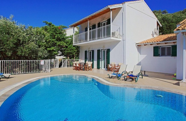 Villa Oneiro in Apraos