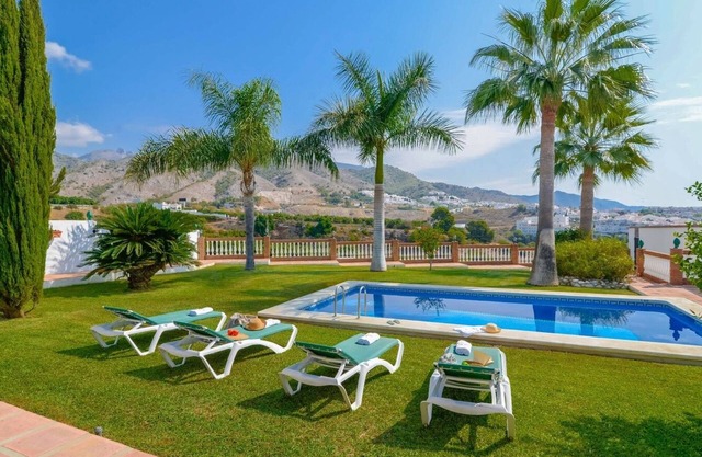 Villa Pastora Nerja by Ruralidays