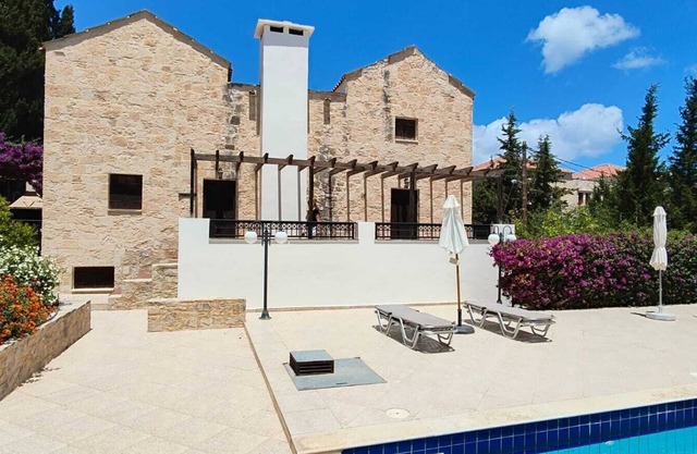 Villa Penelope Crete Retreat for up to 12 Guests
