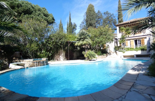 Villa Provencale 4 persons - 10 minutes walk from Pampelone