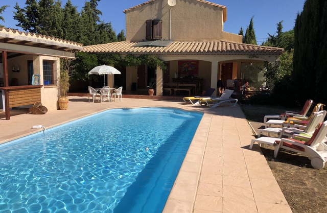 Villa provençale In the countryside 20 min from the sea
