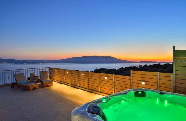 Villa Ravdoucha | Sunset Sea View