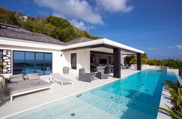 Villa Rose Dog by Fantasia Villas Including a VIP CHEF