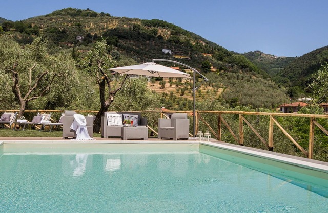 Villa Sissi 10+2, Emma Villas