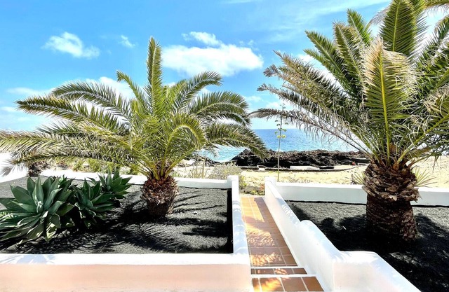 Villa Solo Adultos,vistas mar,Wifi,frente a playa