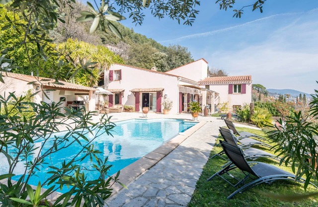 Villa Spéracèdes - The French classic