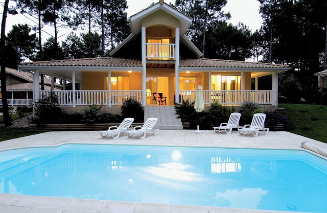 Villa supérieure pour 4 | Piscine privée | Jardin
