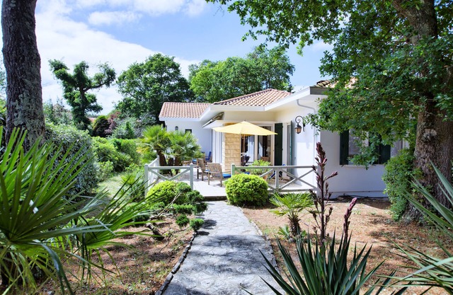 Villa Surprise - Arcachon Le Moulleau 200m from the beach 9/10 beds 3 stars *