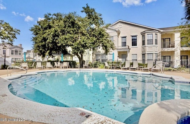 Villa Vacation on the Gulf. Spacious and private 2 bed/2 ba steps from the beach
