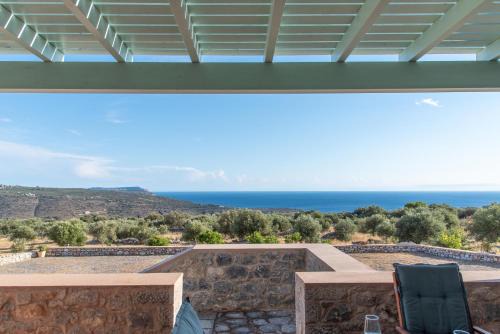 Villa Vasiliki Traditional House in Mani with Sea View