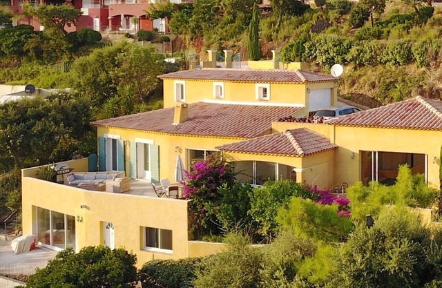 Villa vue mer Piscine Intérieure 10pers