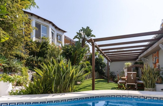 Villa with pool and private garden