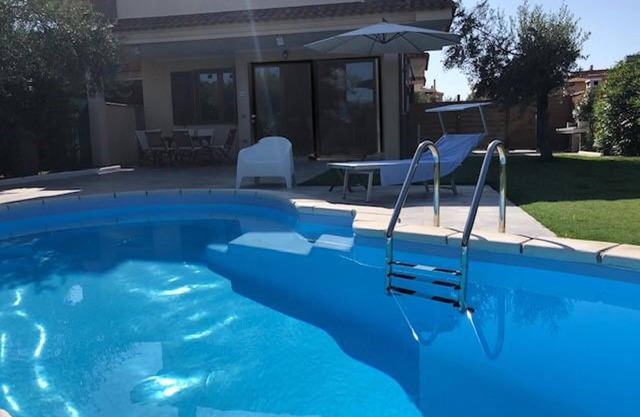 Villa with pool in a quite Village near the Beautiful Sandy beach of Costa Rei