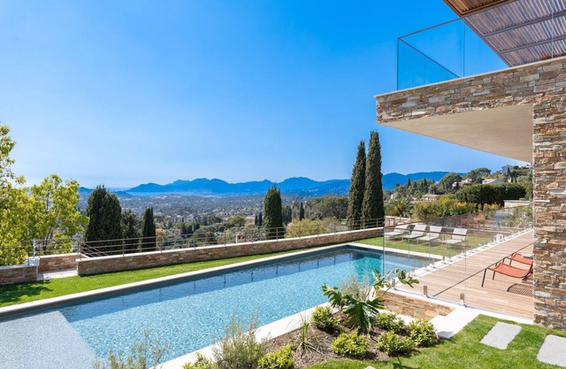 Villa Zuri