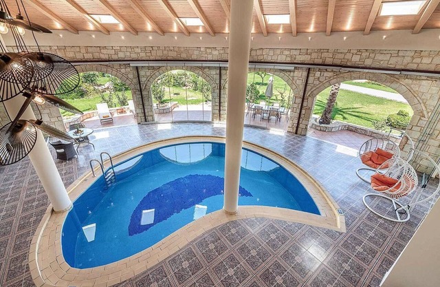 Villas Platanias 3 bedroom villa with indoor pool