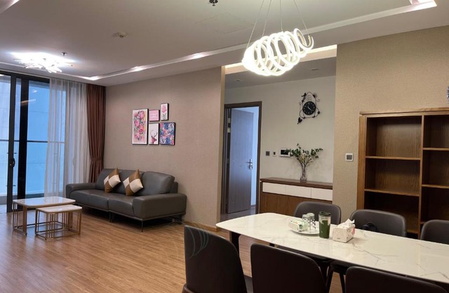 Vinhomes Metropolis Luxury Apt 3Br near Lotte