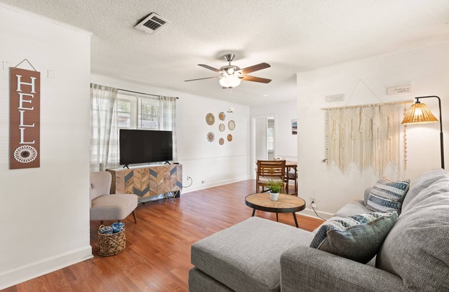 Vitamin Sea | 2 Bed, 1 Bath